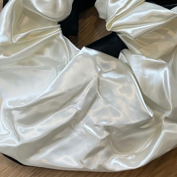Black & White Satin Scrunchie / Croissant Scarf Bag - Picture 8 of 10
